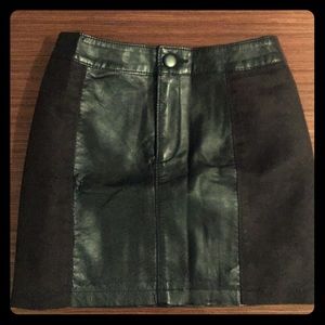H&M faux leather mini w/ polyester side details!